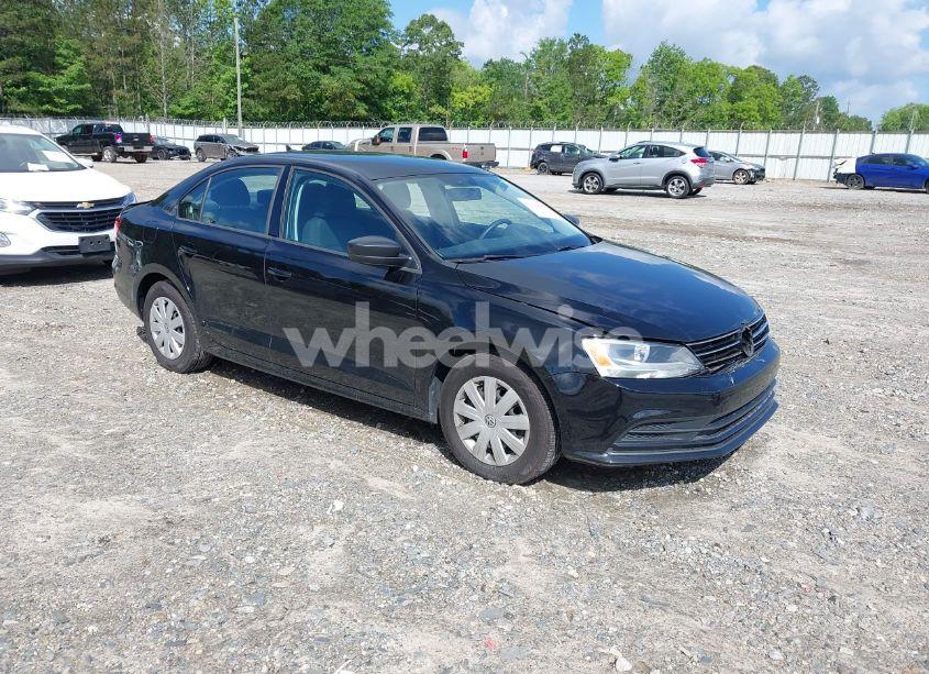 2015 Volkswagen Jetta 2.0L S (VIN 3VW2K7AJ3FM296508) main photo