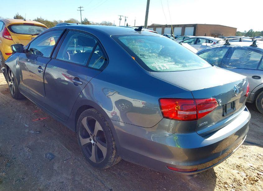 Photo 3 of 2015 Volkswagen Jetta 2.0L S (VIN 3VW2K7AJ3FM297724)
