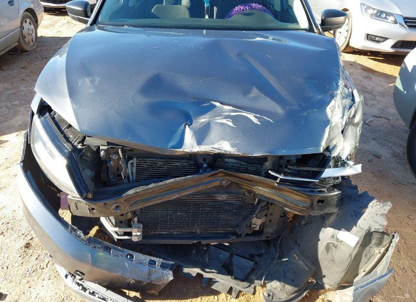 Photo 6 of 2015 Volkswagen Jetta 2.0L S (VIN 3VW2K7AJ3FM297724)