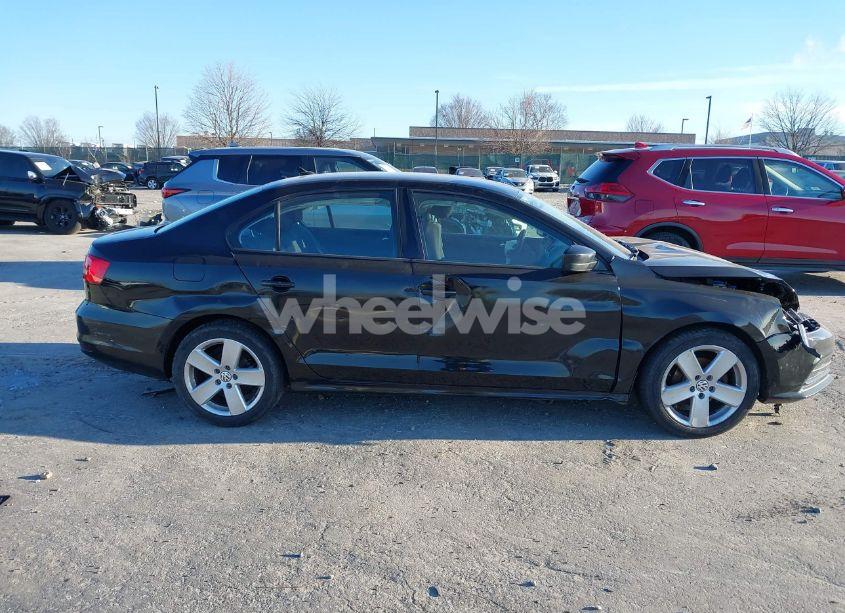Photo 13 of 2015 Volkswagen Jetta 2.0L S (VIN 3VW2K7AJ3FM425315)