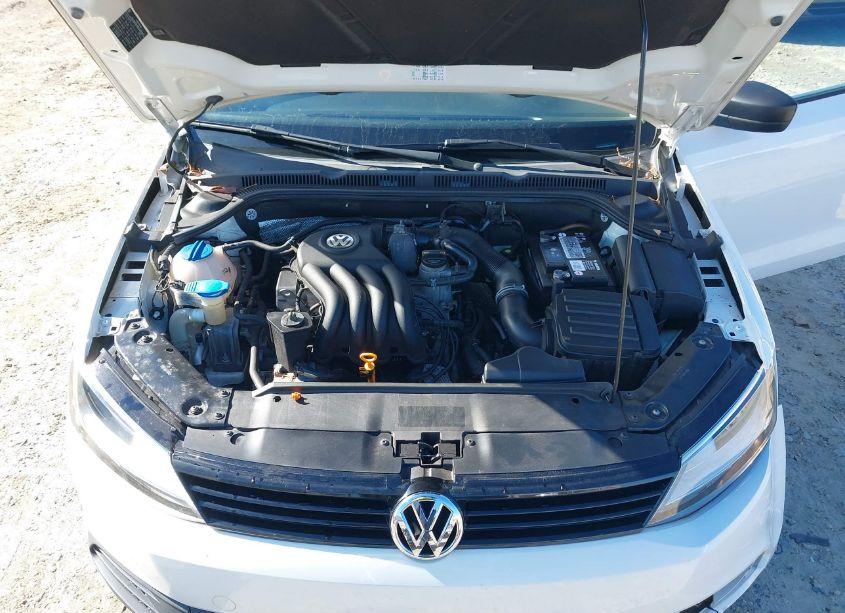 Photo 10 of 2011 Volkswagen Jetta 2.0L S (VIN 3VW2K7AJ4BM060203)