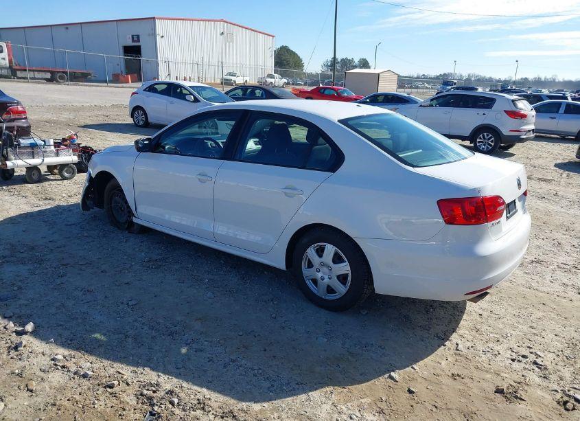 Photo 3 of 2011 Volkswagen Jetta 2.0L S (VIN 3VW2K7AJ4BM060203)