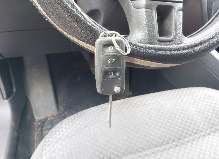 Photo 11 of 2011 Volkswagen Jetta 2.0L S (VIN 3VW2K7AJ4BM388902)