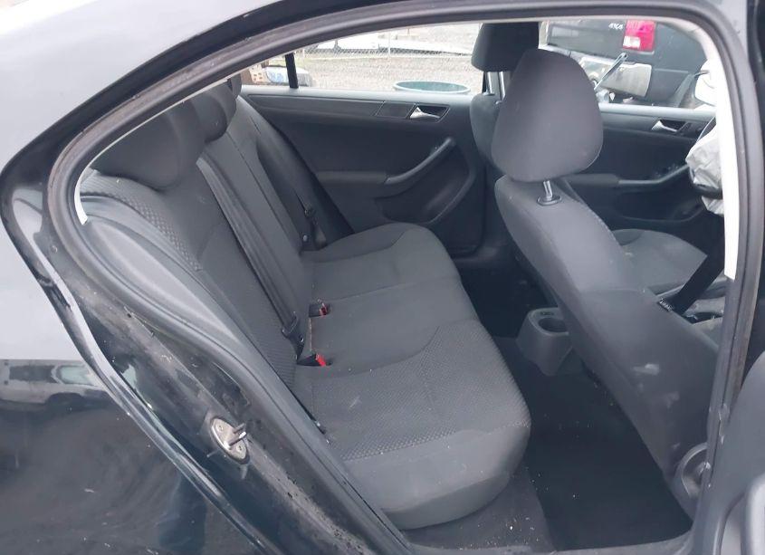 Photo 8 of 2012 Volkswagen Jetta 2.0L S (VIN 3VW2K7AJ4CM309956)