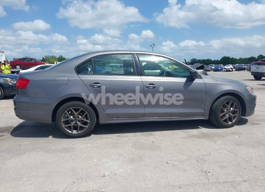 Photo 13 of 2012 Volkswagen Jetta 2.0L S (VIN 3VW2K7AJ4CM402220)