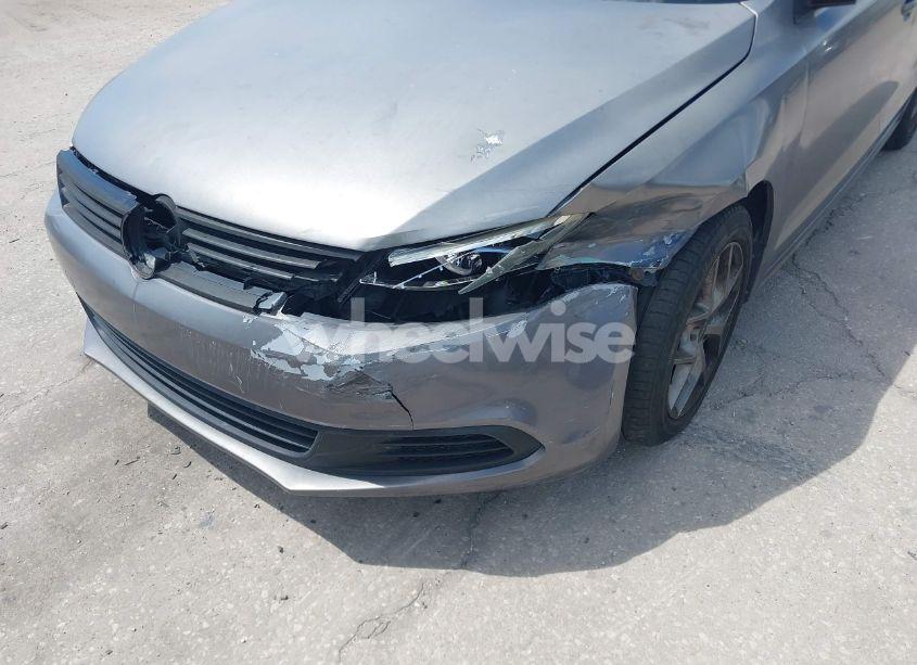 Photo 6 of 2012 Volkswagen Jetta 2.0L S (VIN 3VW2K7AJ4CM402220)