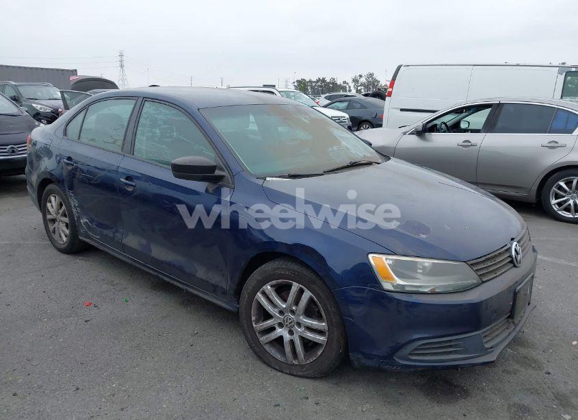 2012 Volkswagen Jetta 2.0L S (VIN 3VW2K7AJ4CM410723) main photo