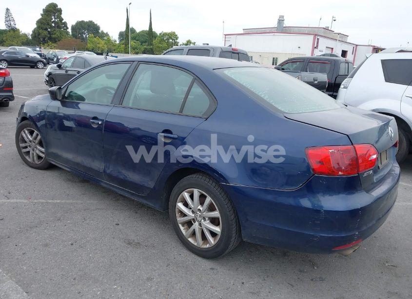 Photo 3 of 2012 Volkswagen Jetta 2.0L S (VIN 3VW2K7AJ4CM410723)