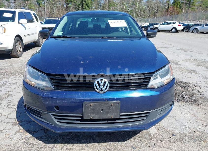 Photo 12 of 2014 Volkswagen Jetta 2.0L S (VIN 3VW2K7AJ4EM256582)