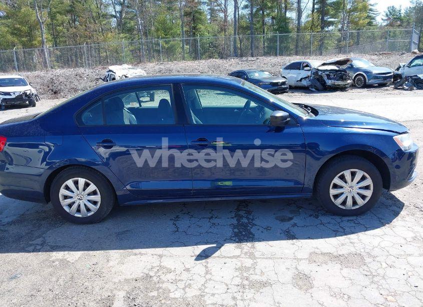 Photo 13 of 2014 Volkswagen Jetta 2.0L S (VIN 3VW2K7AJ4EM256582)