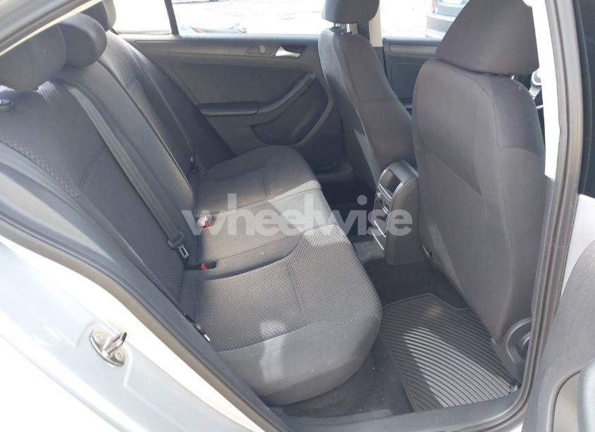 Photo 8 of 2014 Volkswagen Jetta 2.0L S (VIN 3VW2K7AJ4EM290005)