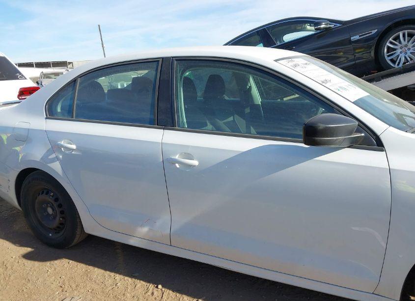 Photo 14 of 2014 Volkswagen Jetta 2.0L S (VIN 3VW2K7AJ4EM332155)