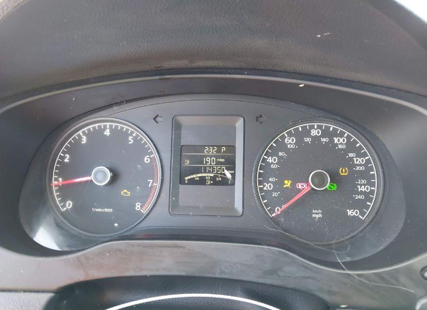 Photo 7 of 2014 Volkswagen Jetta 2.0L S (VIN 3VW2K7AJ4EM332155)