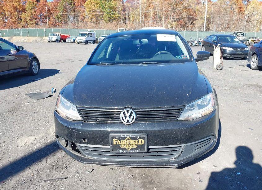 Photo 12 of 2014 Volkswagen Jetta 2.0L S (VIN 3VW2K7AJ4EM405590)