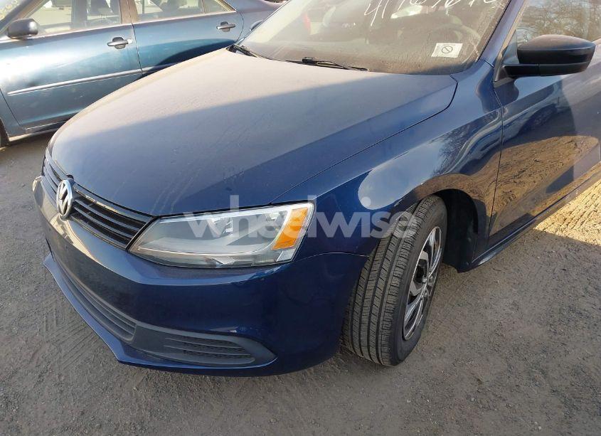 Photo 6 of 2014 Volkswagen Jetta 2.0L S (VIN 3VW2K7AJ4EM438184)