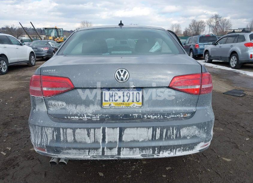 Photo 15 of 2015 Volkswagen Jetta 2.0L S (VIN 3VW2K7AJ4FM261136)