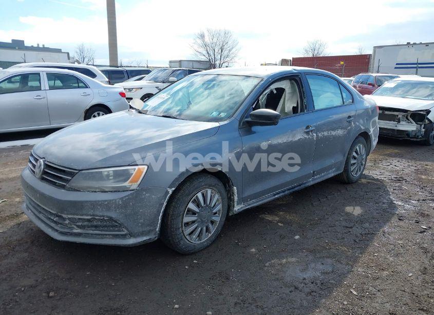 Photo 2 of 2015 Volkswagen Jetta 2.0L S (VIN 3VW2K7AJ4FM261136)