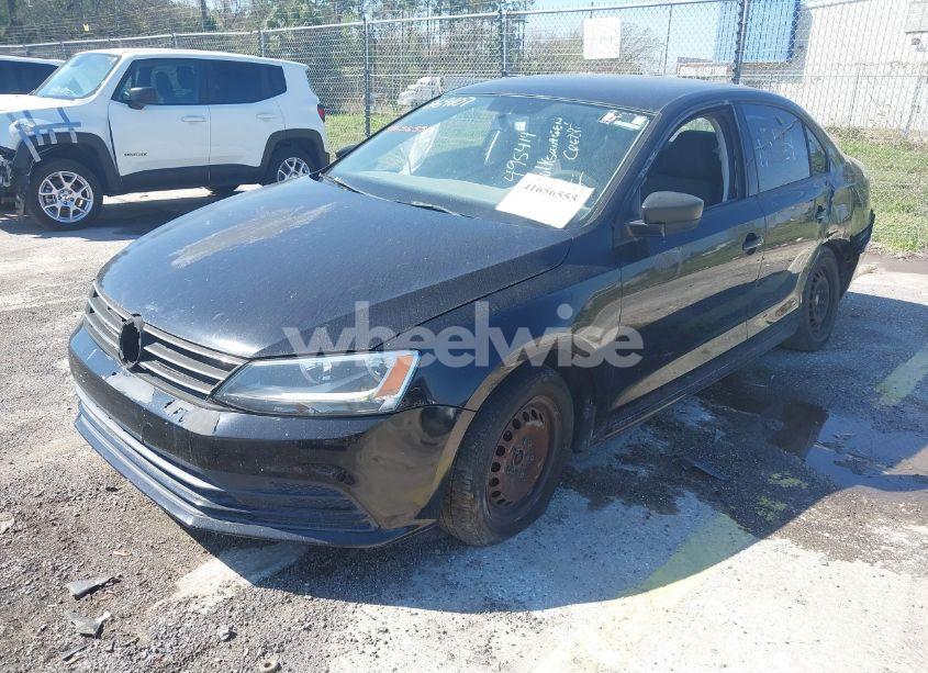 Photo 2 of 2015 Volkswagen Jetta 2.0L S (VIN 3VW2K7AJ4FM269107)