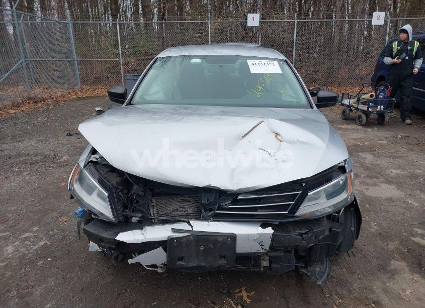 Photo 12 of 2015 Volkswagen Jetta 2.0L S (VIN 3VW2K7AJ4FM284464)