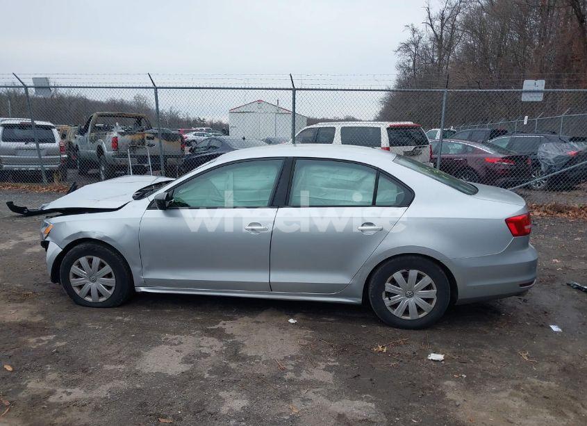 Photo 14 of 2015 Volkswagen Jetta 2.0L S (VIN 3VW2K7AJ4FM284464)
