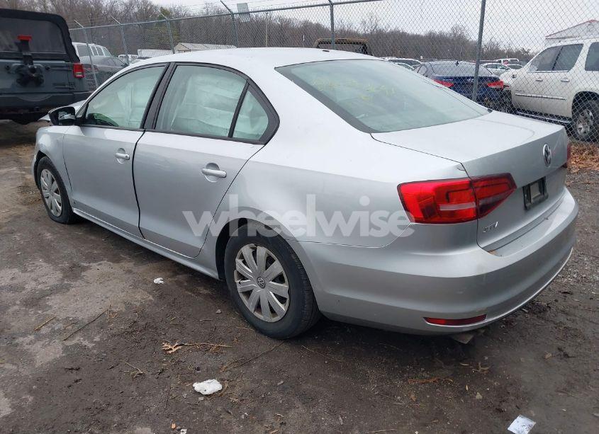 Photo 3 of 2015 Volkswagen Jetta 2.0L S (VIN 3VW2K7AJ4FM284464)