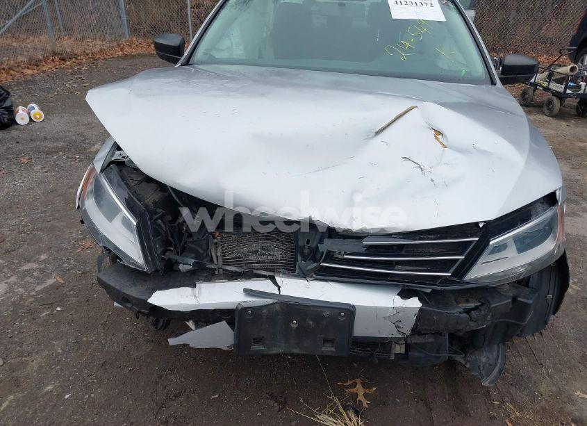 Photo 6 of 2015 Volkswagen Jetta 2.0L S (VIN 3VW2K7AJ4FM284464)