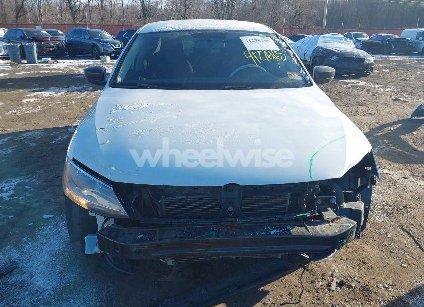 Photo 19 of 2015 Volkswagen Jetta 2.0L S (VIN 3VW2K7AJ4FM325319)