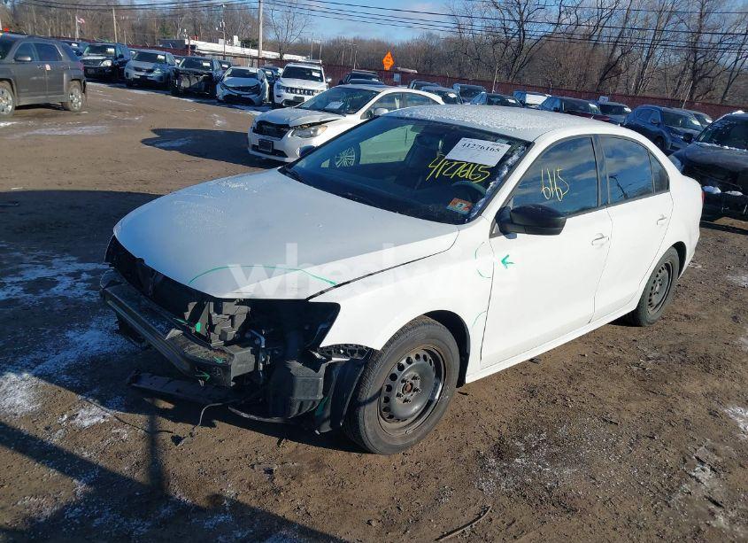 Photo 2 of 2015 Volkswagen Jetta 2.0L S (VIN 3VW2K7AJ4FM325319)