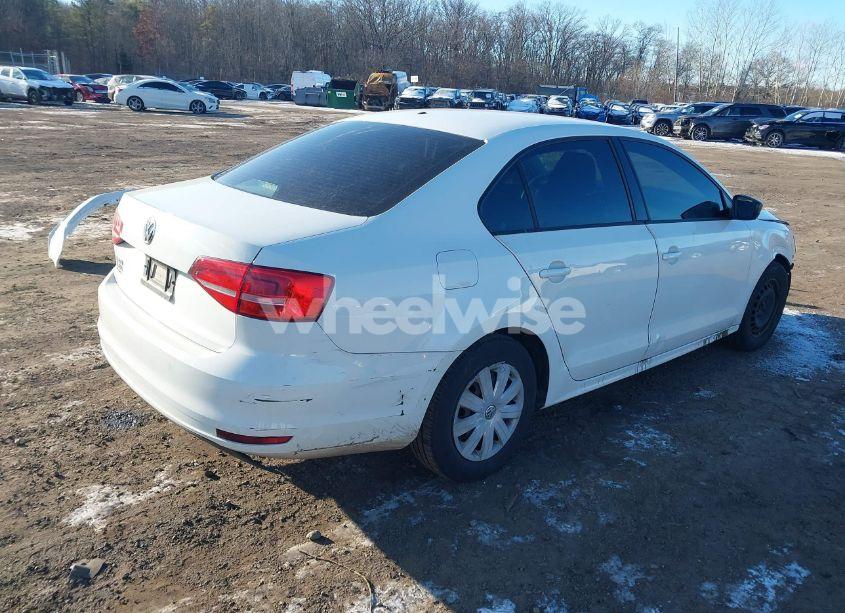 Photo 4 of 2015 Volkswagen Jetta 2.0L S (VIN 3VW2K7AJ4FM325319)