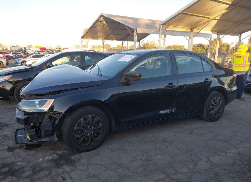 Photo 15 of 2015 Volkswagen Jetta 2.0L S (VIN 3VW2K7AJ4FM349216)