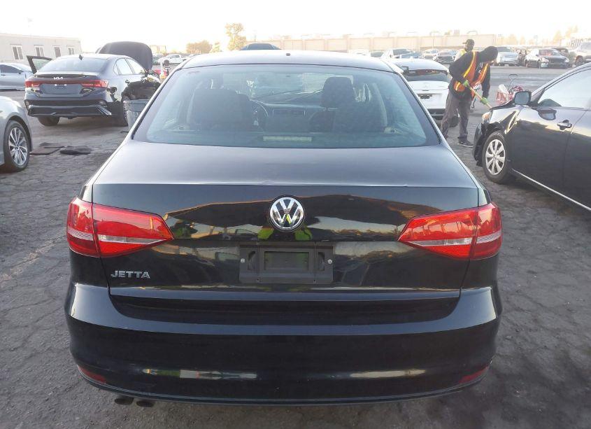 Photo 17 of 2015 Volkswagen Jetta 2.0L S (VIN 3VW2K7AJ4FM349216)