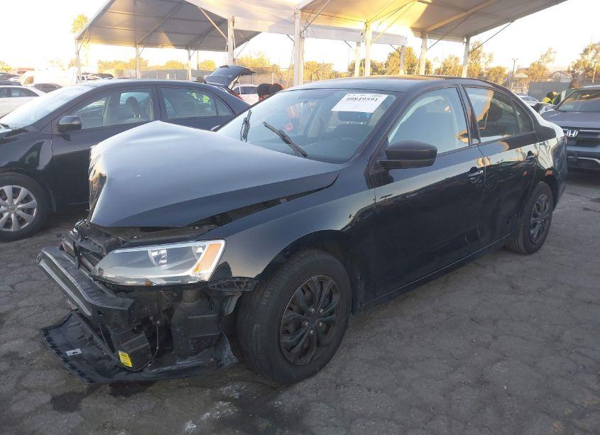 Photo 2 of 2015 Volkswagen Jetta 2.0L S (VIN 3VW2K7AJ4FM349216)