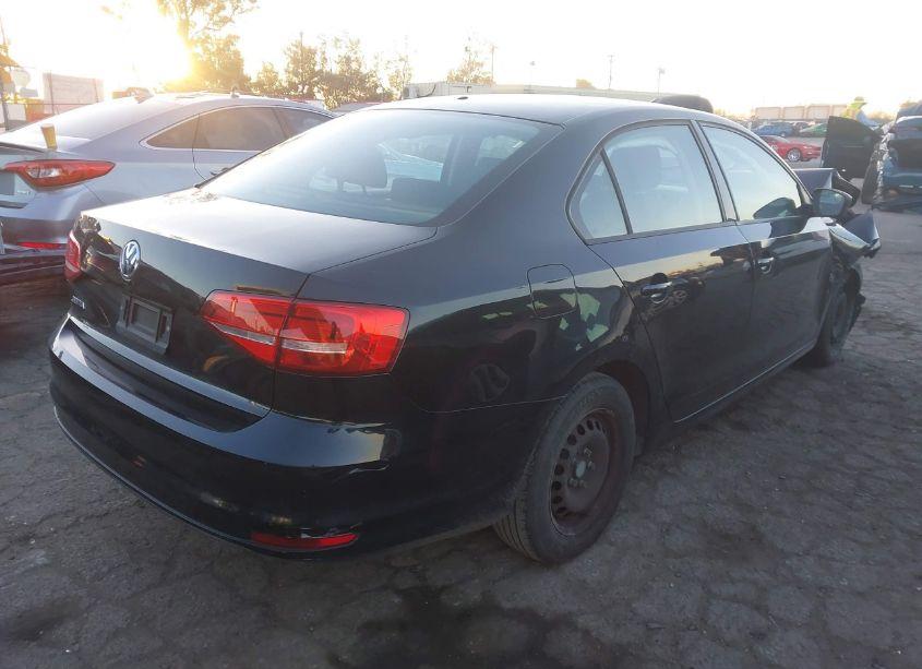Photo 4 of 2015 Volkswagen Jetta 2.0L S (VIN 3VW2K7AJ4FM349216)