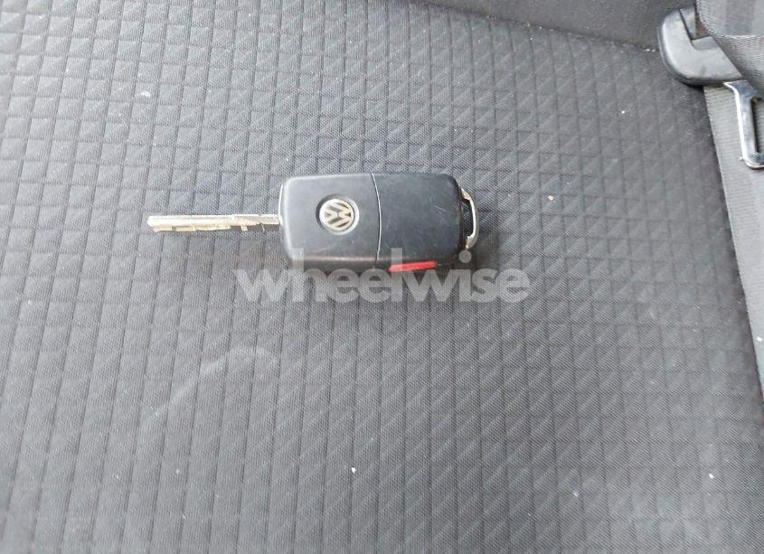 Photo 11 of 2015 Volkswagen Jetta 2.0L S (VIN 3VW2K7AJ4FM349572)