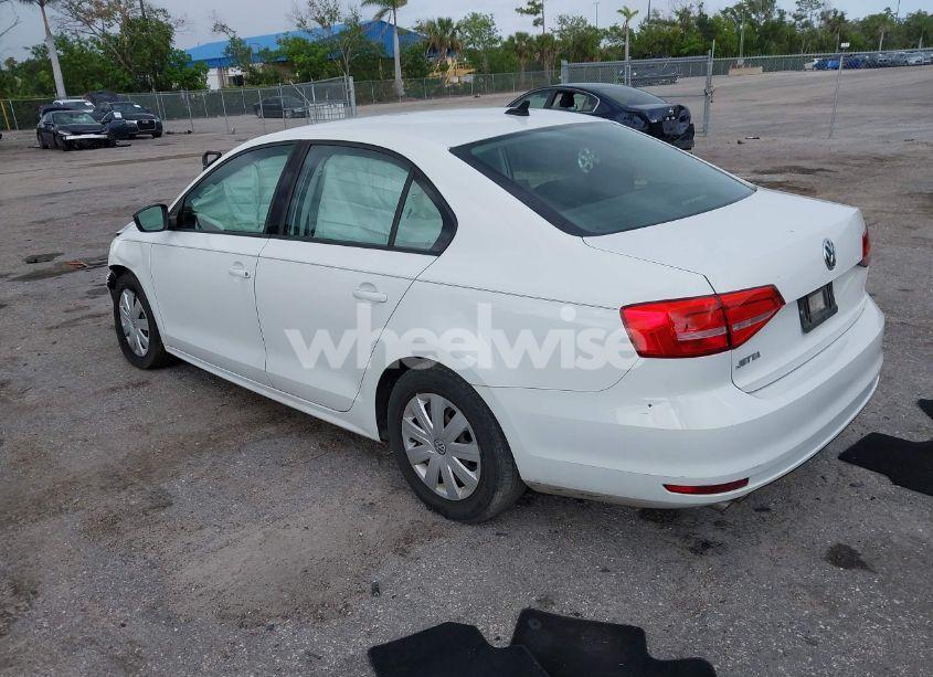 Photo 3 of 2015 Volkswagen Jetta 2.0L S (VIN 3VW2K7AJ4FM349572)
