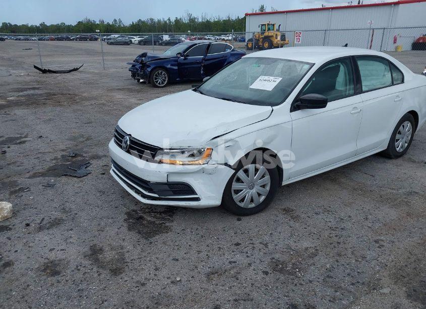 Photo 6 of 2015 Volkswagen Jetta 2.0L S (VIN 3VW2K7AJ4FM349572)