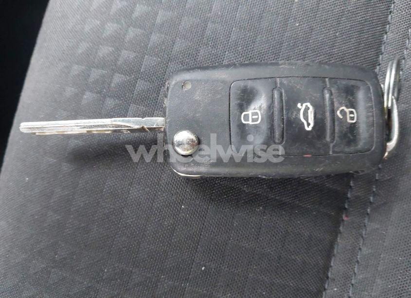 Photo 11 of 2015 Volkswagen Jetta 2.0L S (VIN 3VW2K7AJ4FM402870)