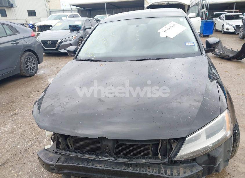 Photo 12 of 2015 Volkswagen Jetta 2.0L S (VIN 3VW2K7AJ4FM402870)