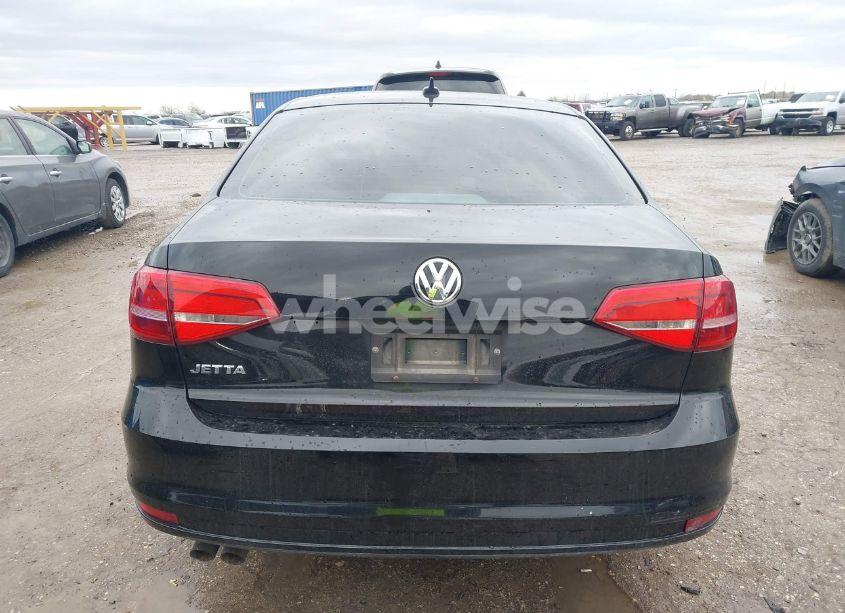 Photo 16 of 2015 Volkswagen Jetta 2.0L S (VIN 3VW2K7AJ4FM402870)