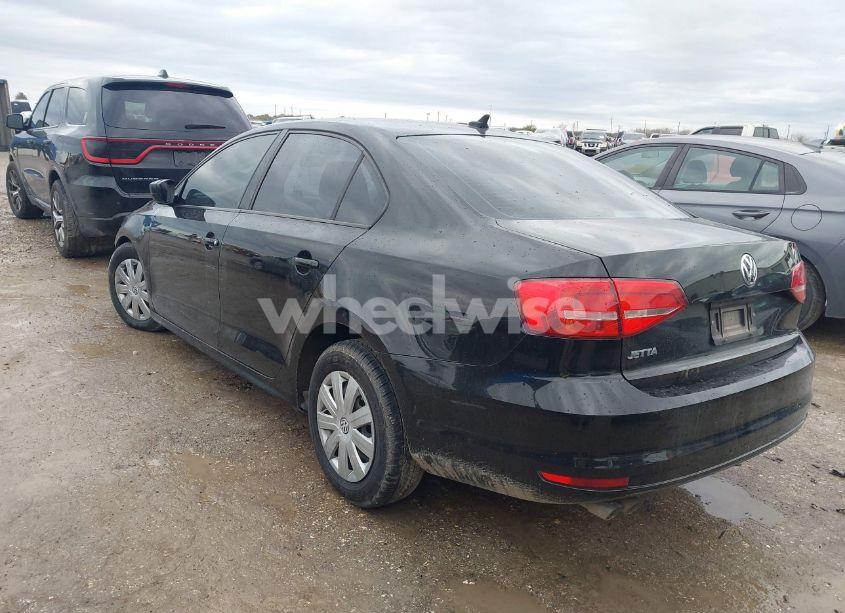 Photo 3 of 2015 Volkswagen Jetta 2.0L S (VIN 3VW2K7AJ4FM402870)
