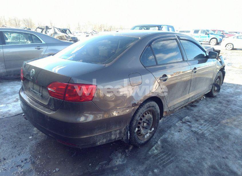 Photo 4 of 2012 Volkswagen Jetta 2.0L S (VIN 3VW2K7AJ5CM307665)