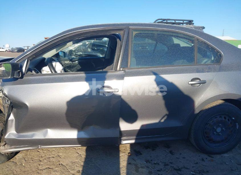 Photo 15 of 2012 Volkswagen Jetta 2.0L S (VIN 3VW2K7AJ5CM321646)