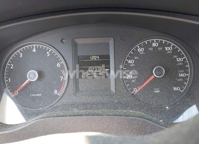 Photo 7 of 2012 Volkswagen Jetta 2.0L S (VIN 3VW2K7AJ5CM321646)