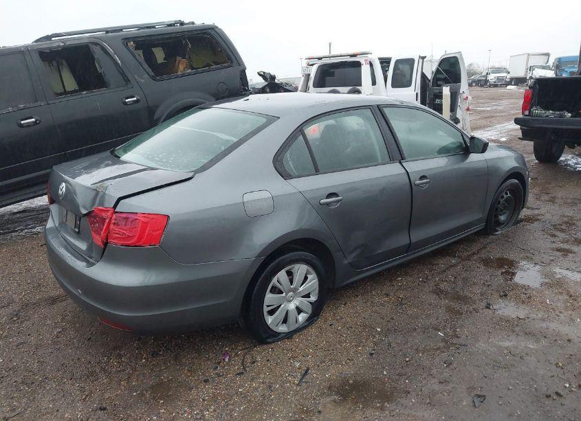 Photo 4 of 2012 Volkswagen Jetta 2.0L S (VIN 3VW2K7AJ5CM347812)