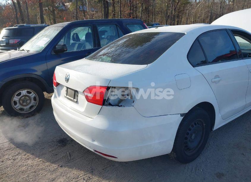 Photo 13 of 2012 Volkswagen Jetta 2.0L S (VIN 3VW2K7AJ5CM470042)