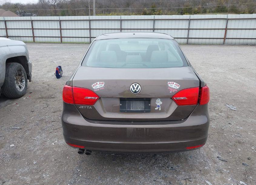 Photo 16 of 2013 Volkswagen Jetta 2.0L S (VIN 3VW2K7AJ5DM233486)