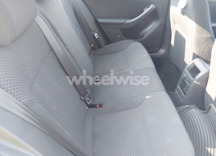 Photo 8 of 2013 Volkswagen Jetta 2.0L S (VIN 3VW2K7AJ5DM317078)