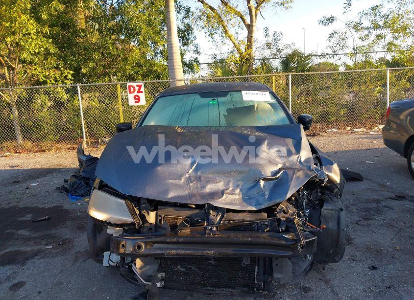 Photo 6 of 2014 Volkswagen Jetta 2.0L S (VIN 3VW2K7AJ5EM222988)