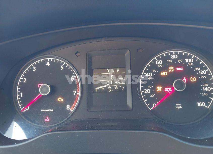 Photo 7 of 2014 Volkswagen Jetta 2.0L S (VIN 3VW2K7AJ5EM222988)