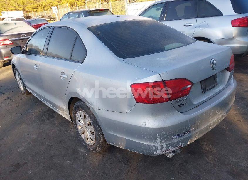 Photo 3 of 2014 Volkswagen Jetta 2.0L S (VIN 3VW2K7AJ5EM229004)